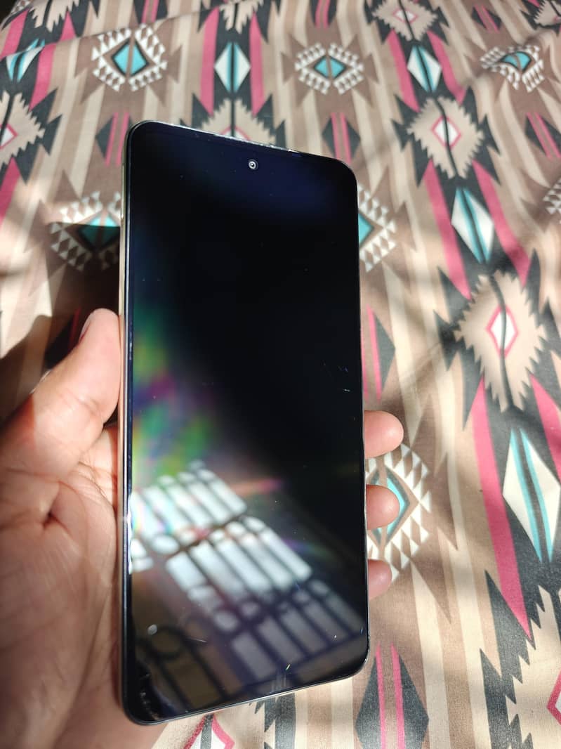 Realme C75 1