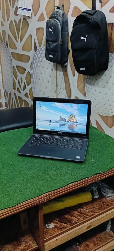 Dell Latitude 3380 Laptop| Core i5 7th Gen