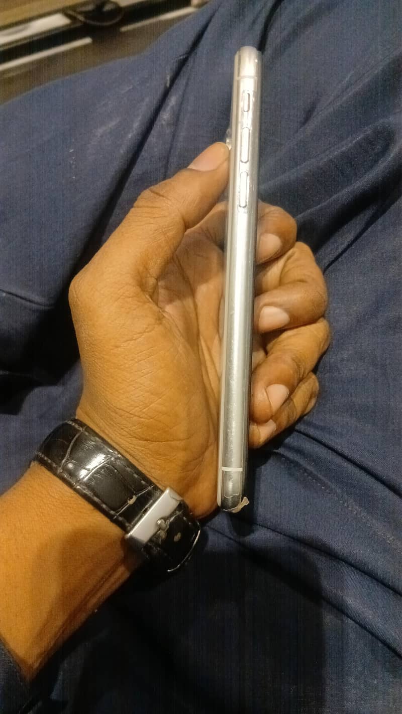 Apple iPhone X 2