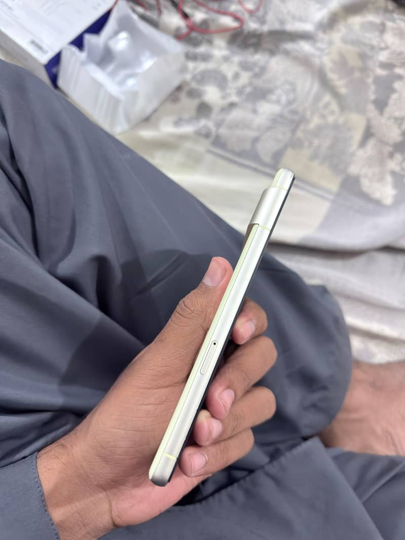 Google Pixel 7 3