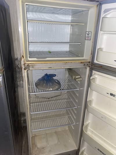 Dawlance Refrigrator