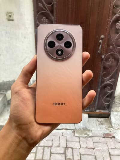 OPPO Reno12 F