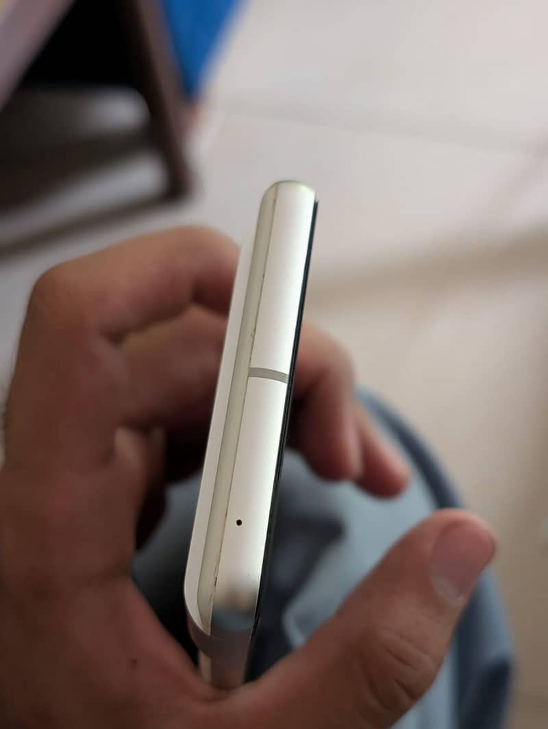 Google Pixel 7 3