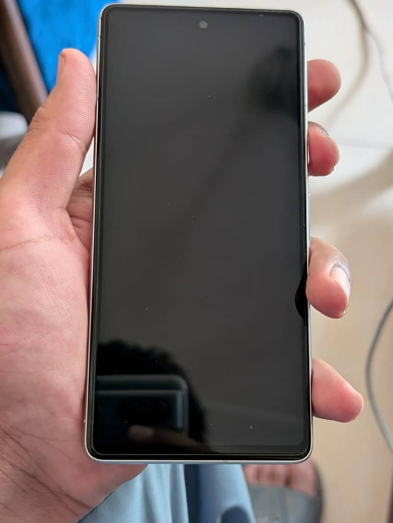 Google Pixel 7 4