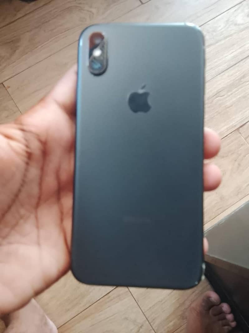 Apple iPhone X 5