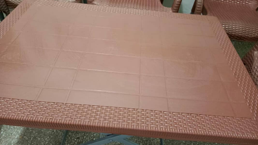 Plastic Table Set 4