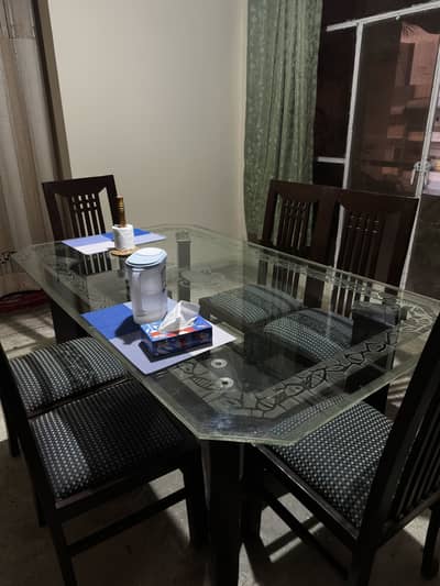 Dinning table with 6 chairs
