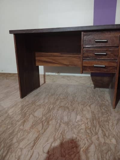 office table aaaf suttri