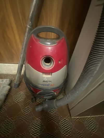 Dawlance vacuum cleaner
