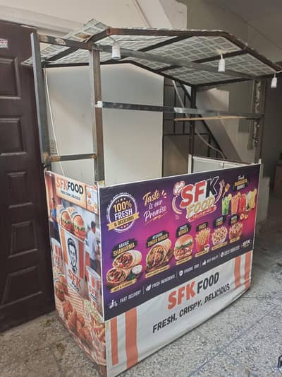 Fries and biryani k Leye suitable counter hai. Stall