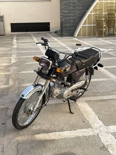 70 cc Motor bike for sale