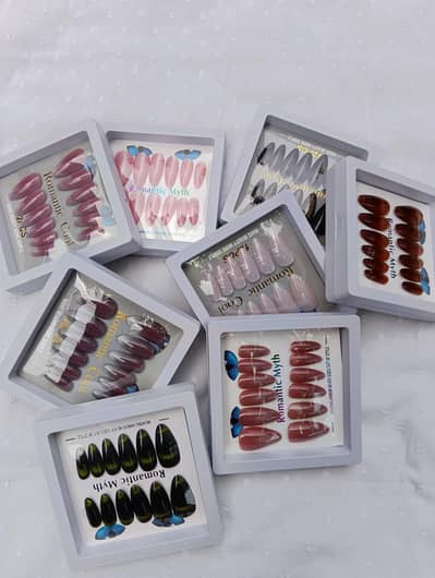 Cat Eye Press on Nails