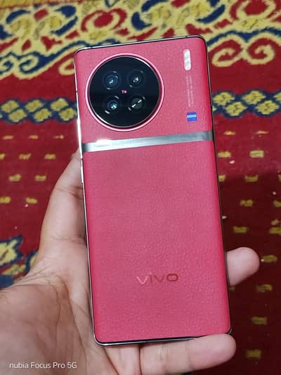 Vivo X90s just like new