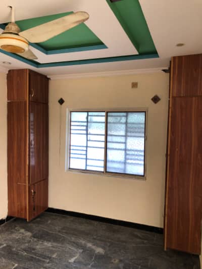 1 room washroom kitchen available for rent in khanna pull sanam chok islamabad