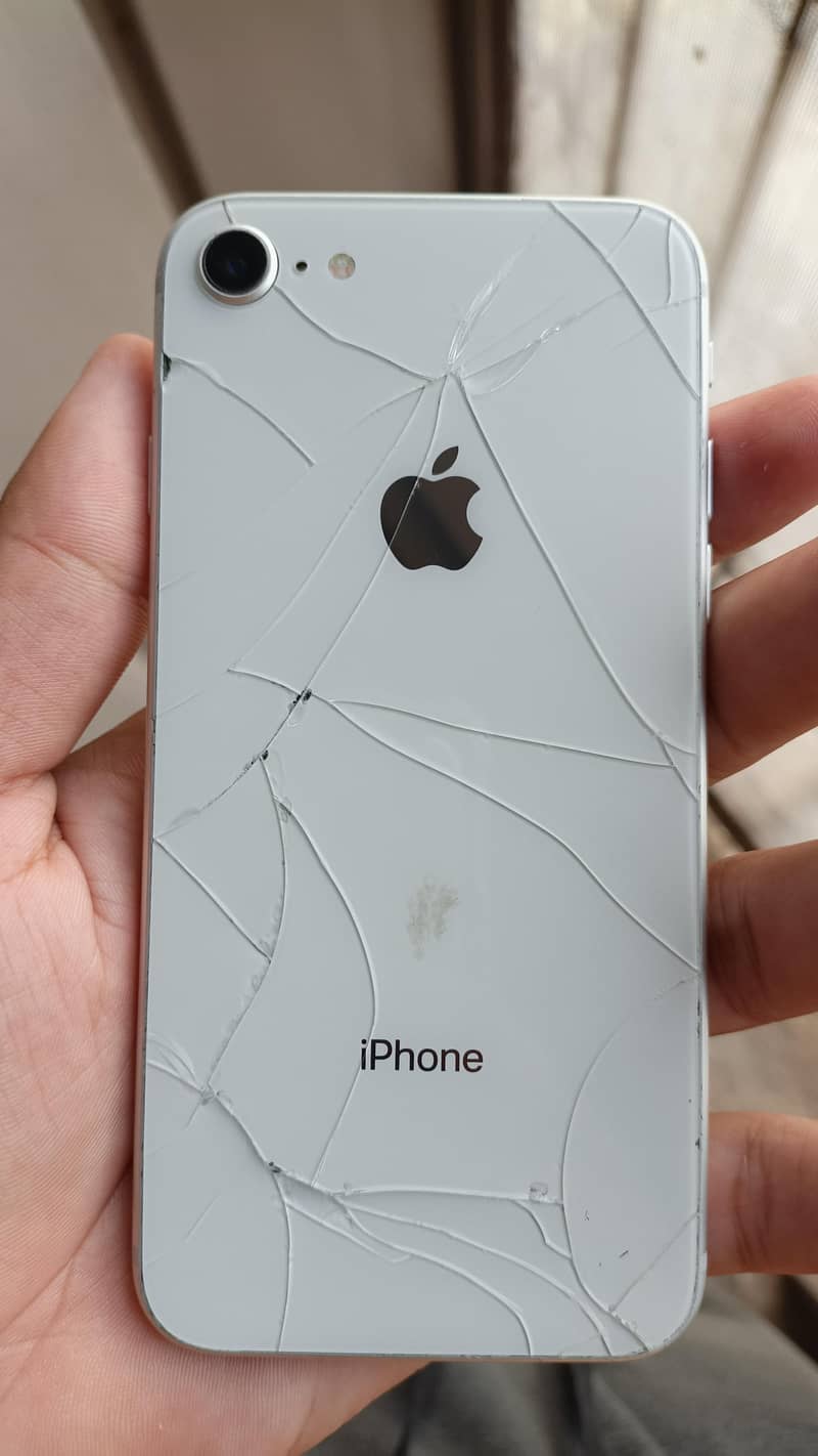 Apple iPhone 8 5