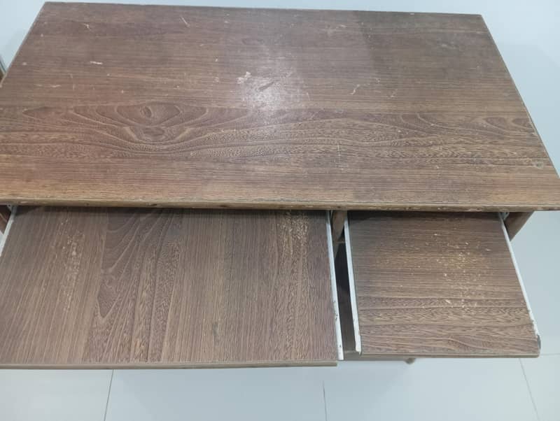 Computer Table 6/10 condition 4