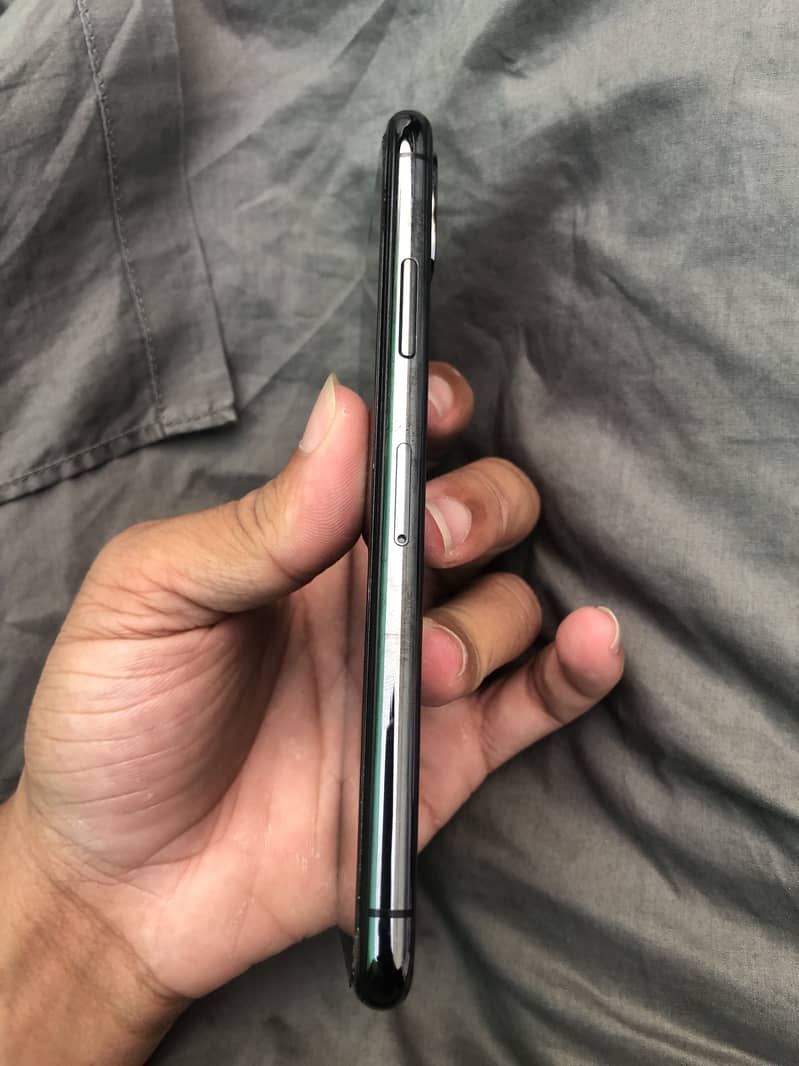 Apple iPhone X 1