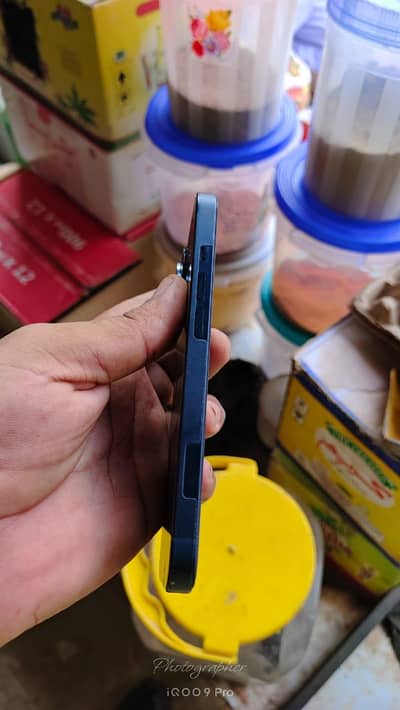 Apple iPhone 14