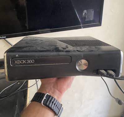 Xbox 360 Slim