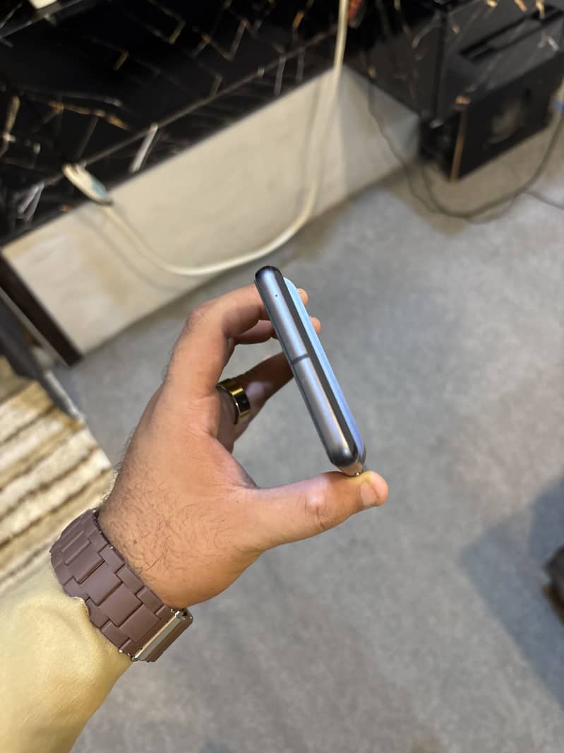 Google Pixel 7 6