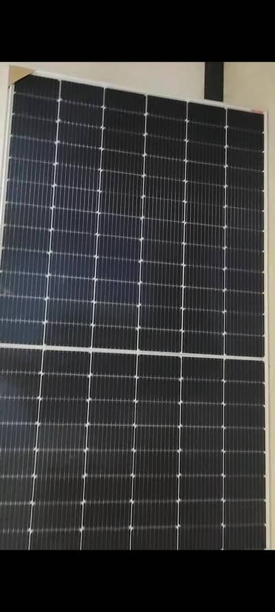 Solar panel inverx 2 piece 2 month use 03037064153