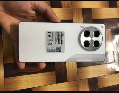 tecno camon 30