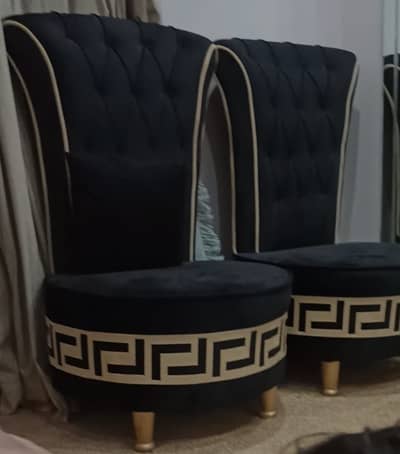 pair of 2 bedroom sofa chairs