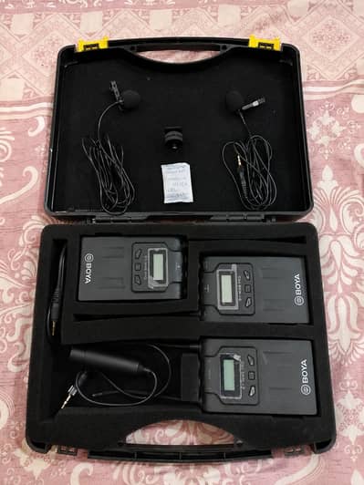 BOYA BY-WM8 Pro-K2 UHF Dual-Channel Wireless Lavalier System