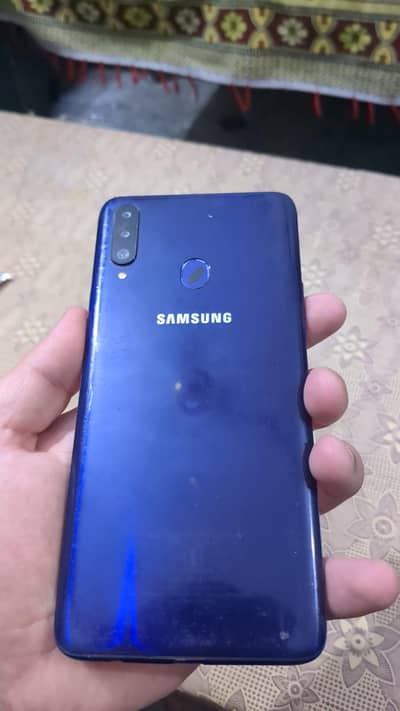 Samsung Mobile A20s non pta 10/9 with box