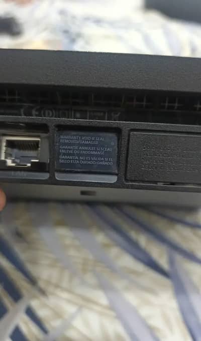 Ps4 slim 500gb with box urgent sell