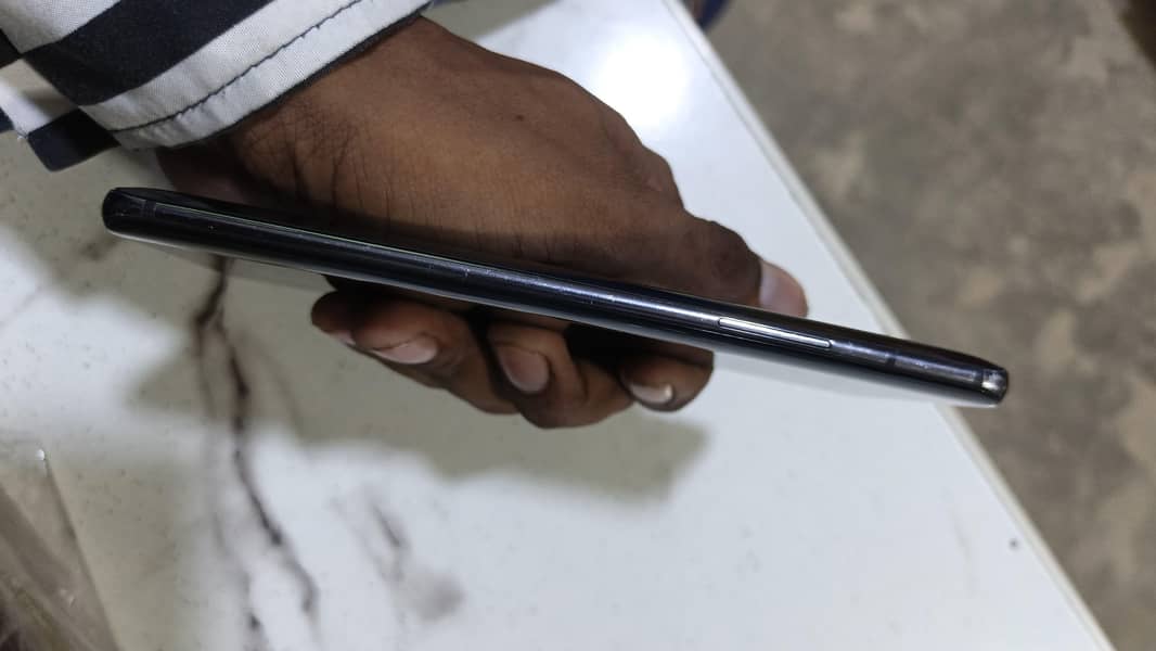 One Plus 7 Pro official pta approved 4