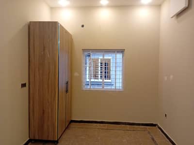 10 Marla first Floor For rent in Lahore park Lahore cantt 03217541049