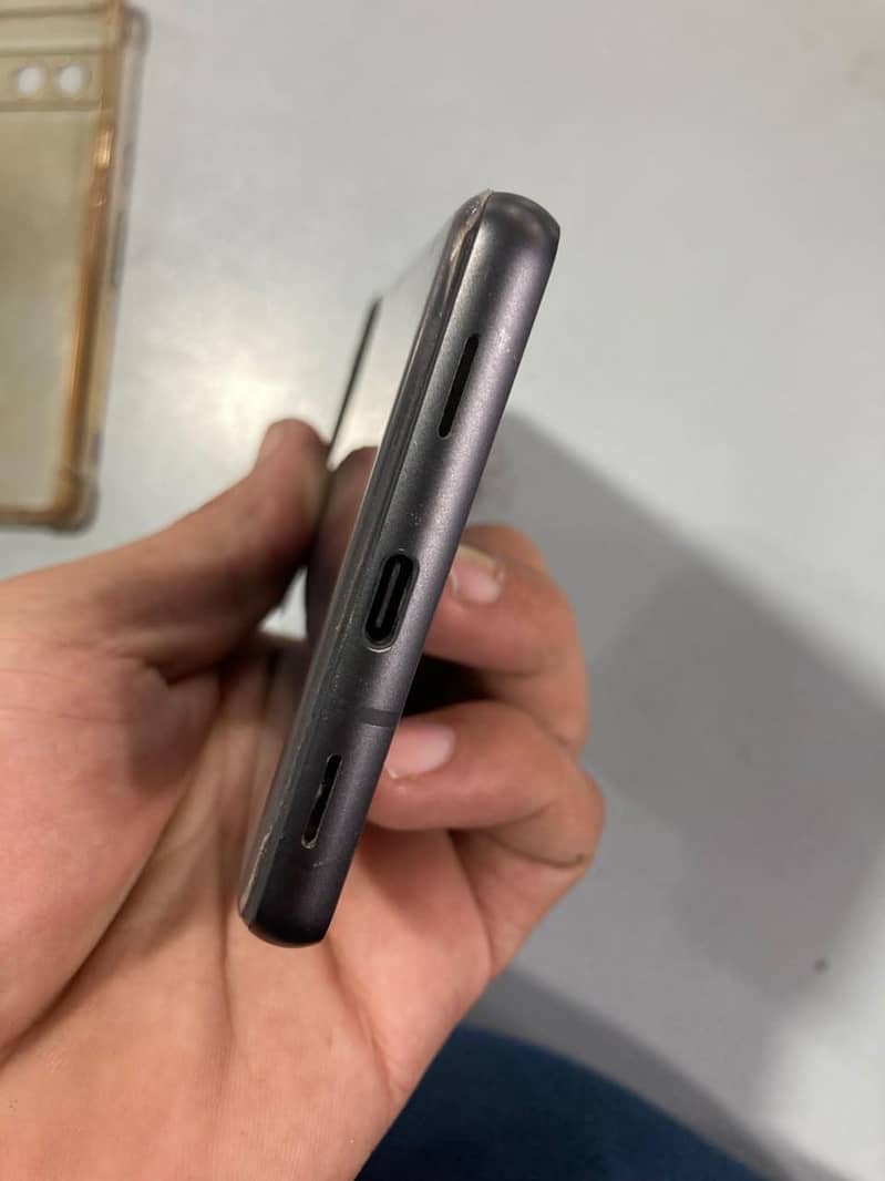 Google Pixel 7a 2