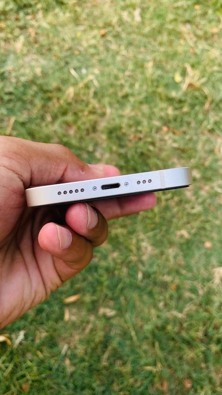 Iphone 13 4