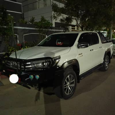 Toyota Hilux Revo V Automatic 2.8 2019