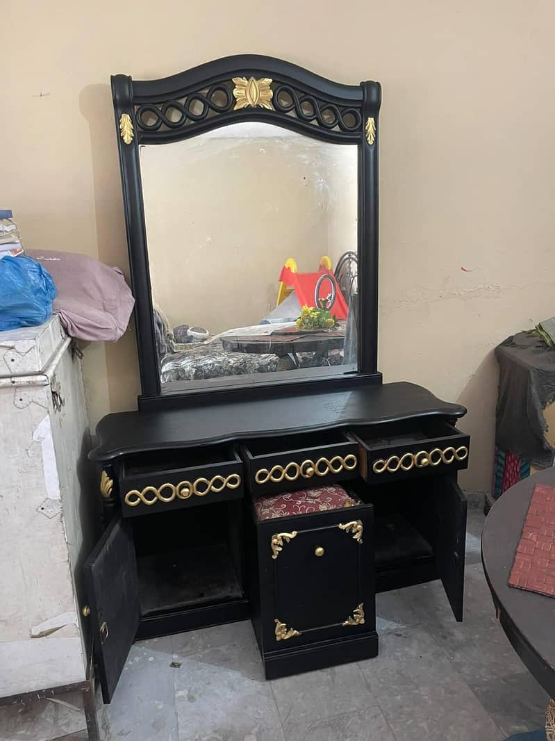 Dressing Table with Stool 2