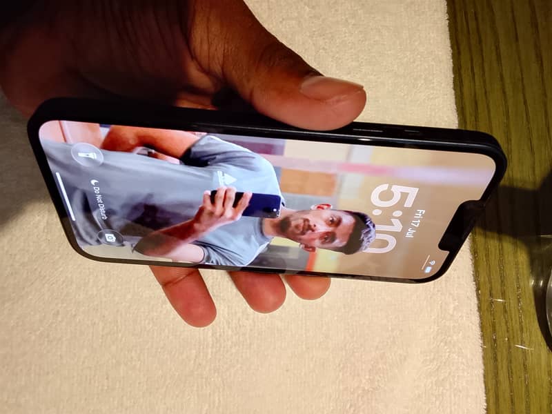 iPhone 14 2