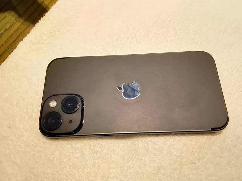 iPhone 14 4