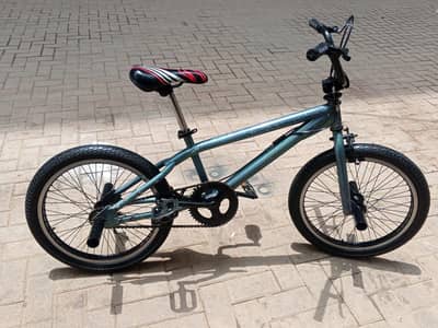 freestyle BMX stunt bike
