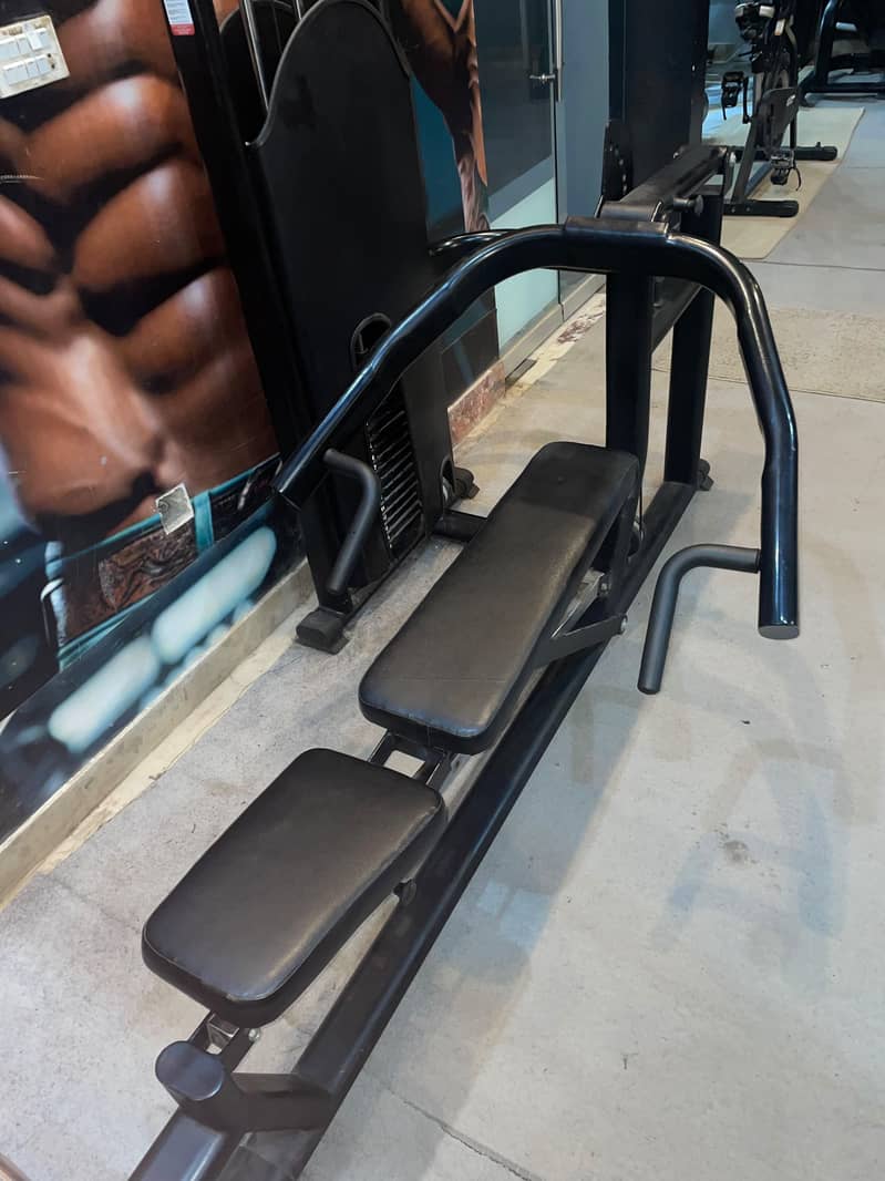 chest press commando 0