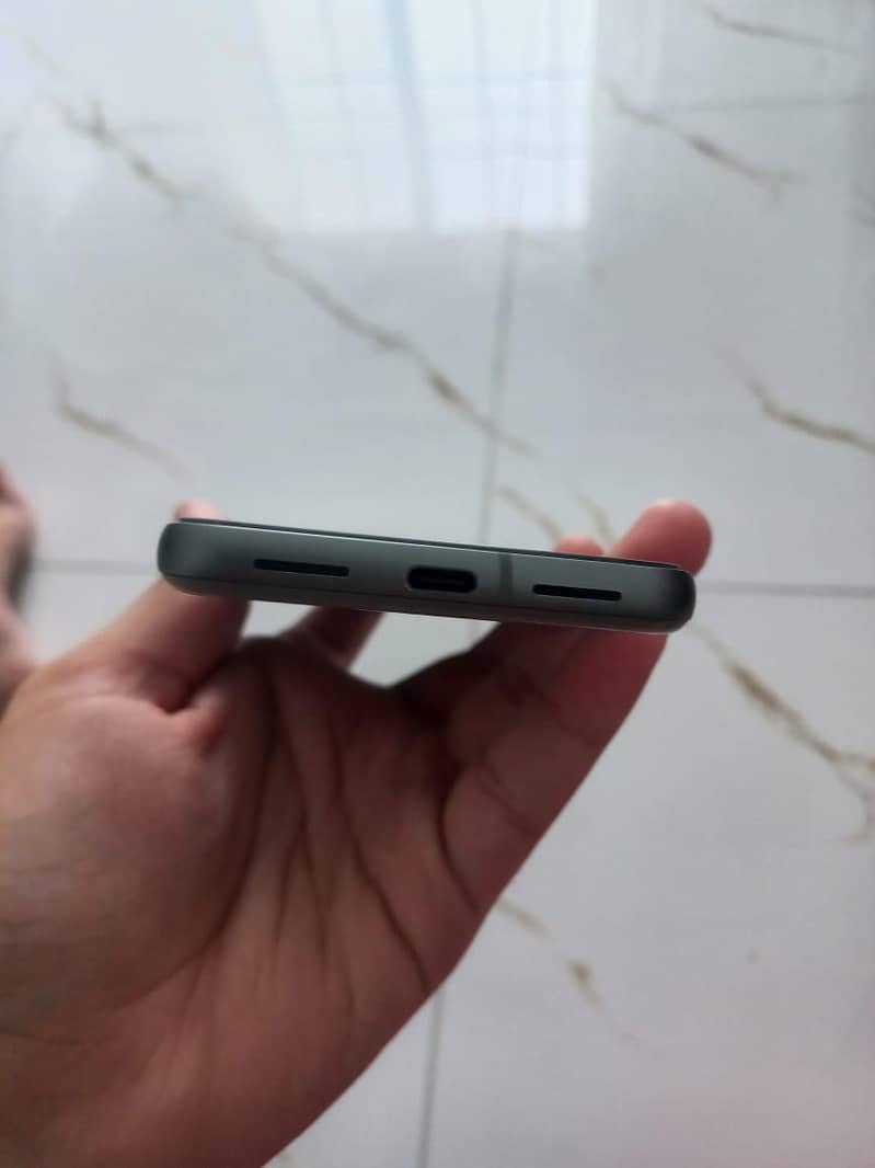 google pixel 8 4
