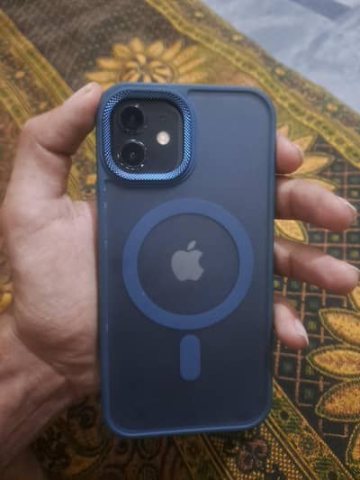 Apple iPhone 12