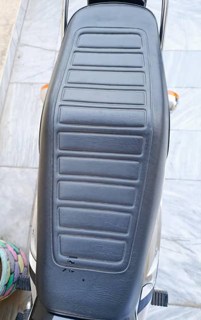 Honda CG 125 Genuine Seat