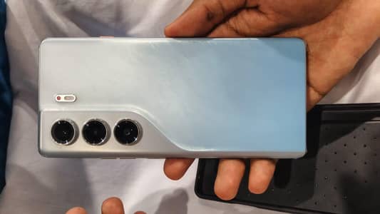 Tecno CAMON 40 Pro