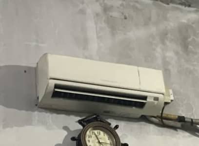 Mitsubishi Ac 1Ton used cooling perfect