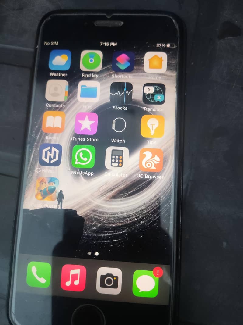Apple iPhone 7 0
