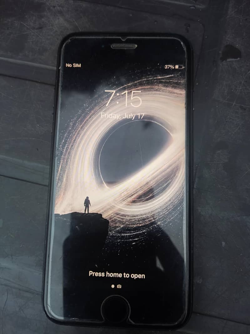 Apple iPhone 7 3