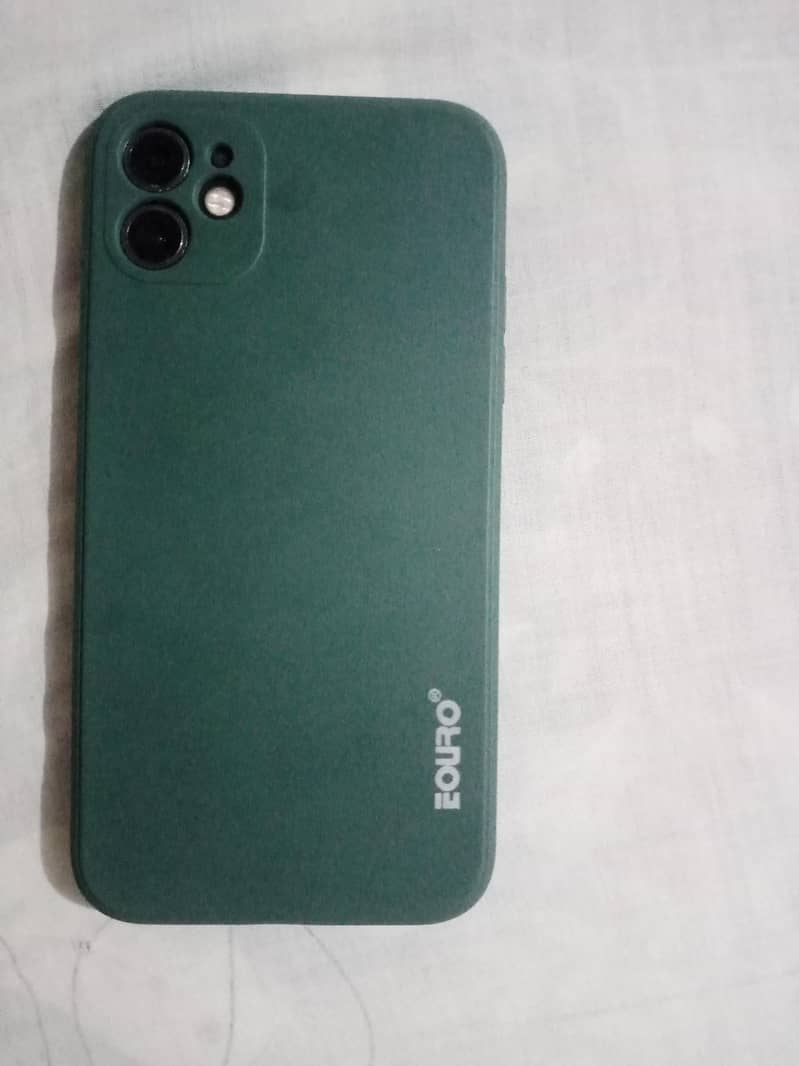 Apple iPhone 11 4