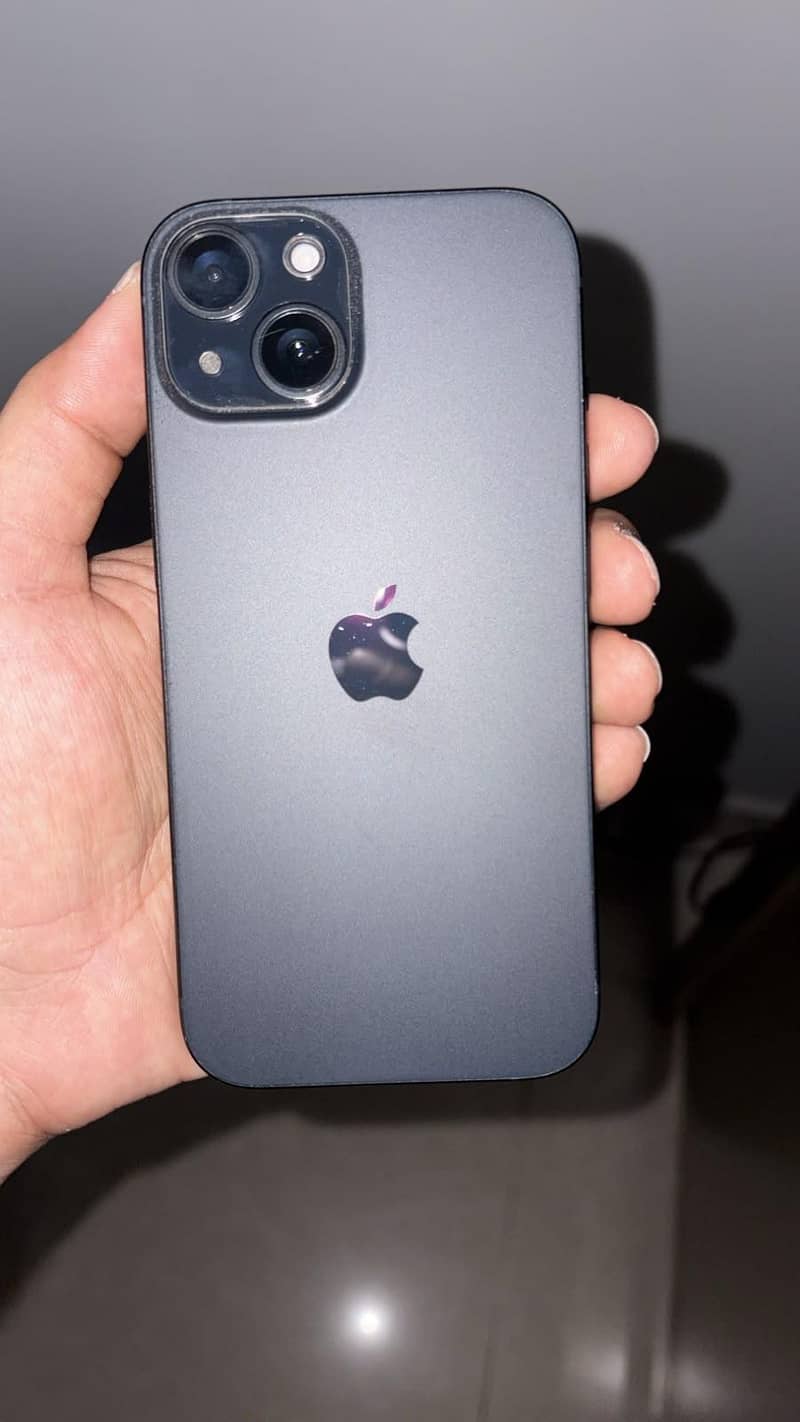 Apple iPhone 15 3