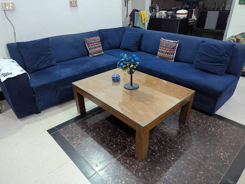 L shaped sofa 0